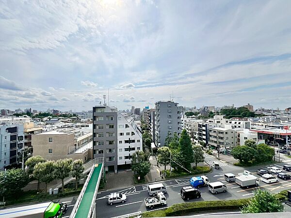 眺望や窓からの景色が良いと、家で過ごす時間も快適です。