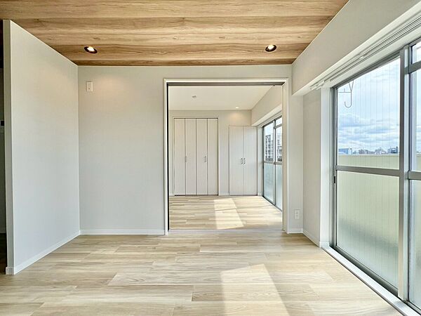 充実した生活は伸びやかな居室空間から始まります。