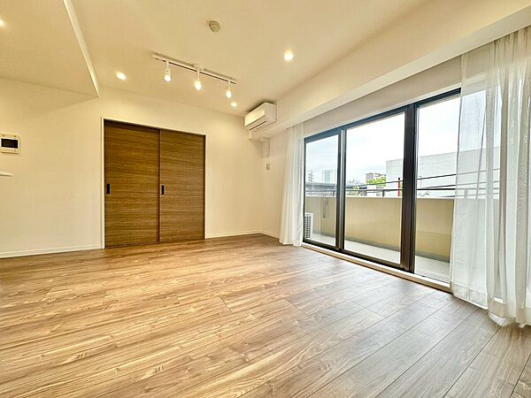 「空間が織り成すひとつ先の住み心地」を演出します。