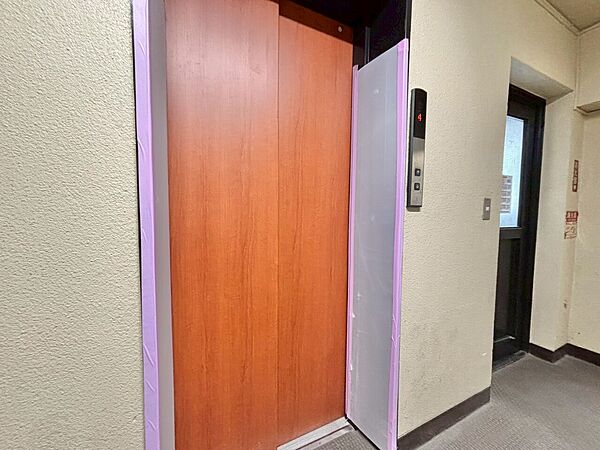 エレベーター完備のため荷物が多くなっても安心。