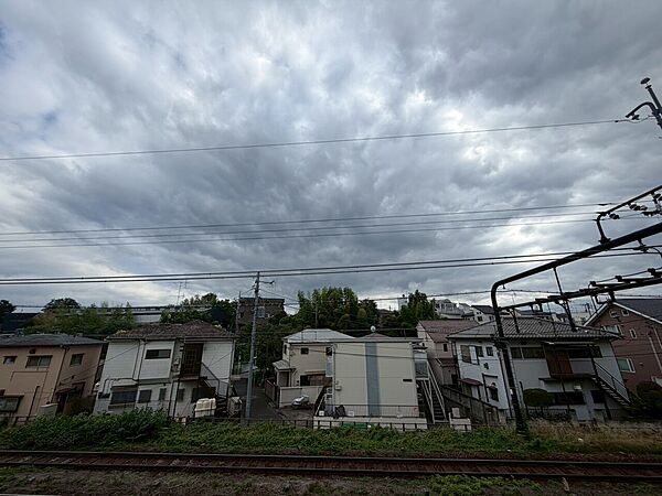 眺望や窓からの景色が良いと、家で過ごす時間も快適です。