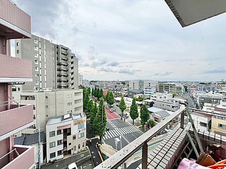 眺望や窓からの景色が良いと、家で過ごす時間も快適です。
