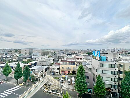 陽当たり・通風・開放感に恵まれた環境です。