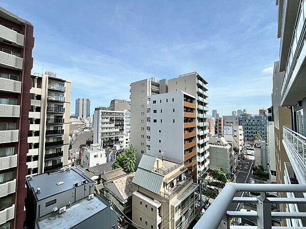 陽当たり・通風・開放感に恵まれた環境です。