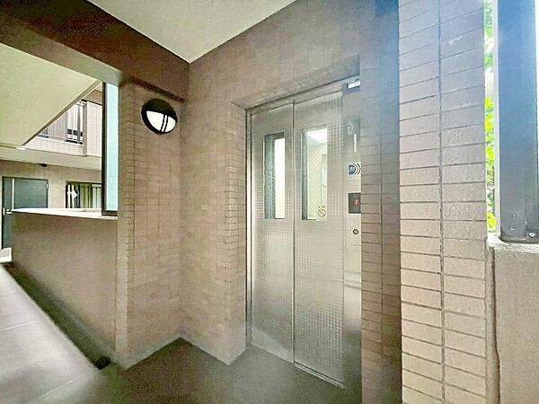 エレベーター完備のため荷物が多くなっても安心。