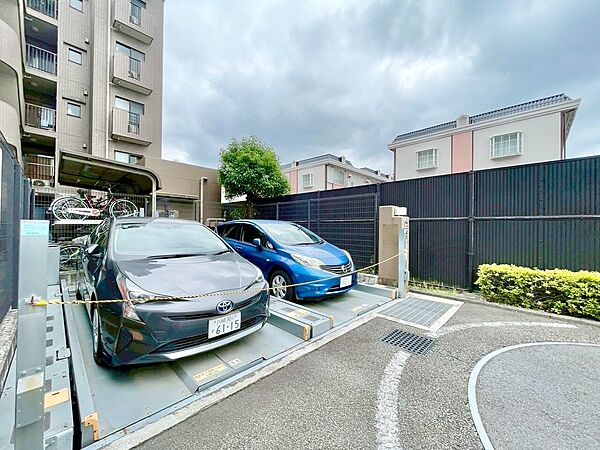 駐車スペースが嬉しいですね。※空き状況は都度ご確認下さい。