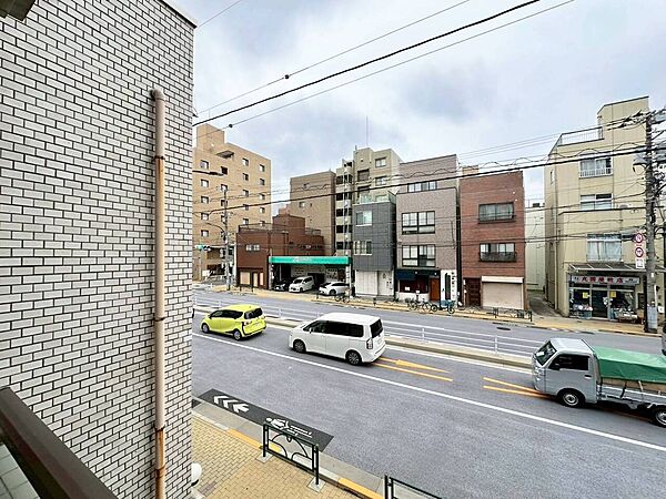 眺望や窓からの景色が良いと、家で過ごす時間も快適です。