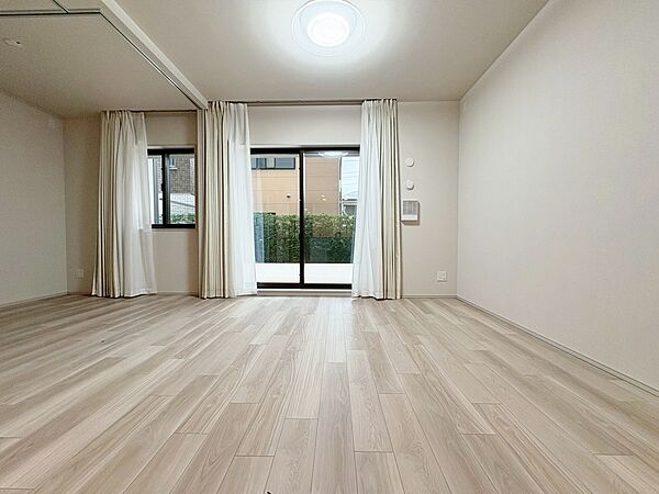 通風・採光に優れ、心地よい光と風が溢れています。