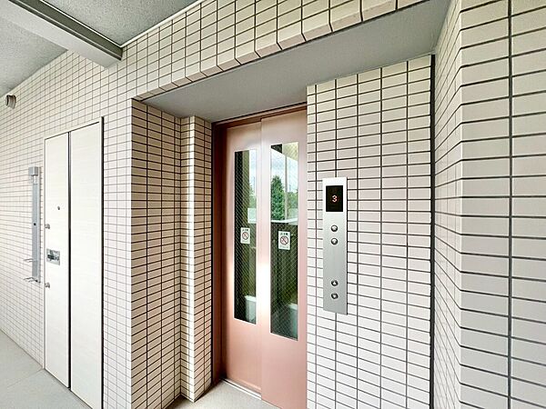 エレベーター完備のため荷物が多くなっても安心。