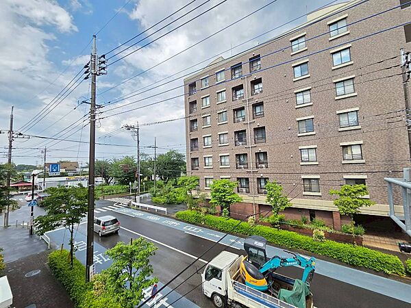 眺望や窓からの景色が良いと、家で過ごす時間も快適です。