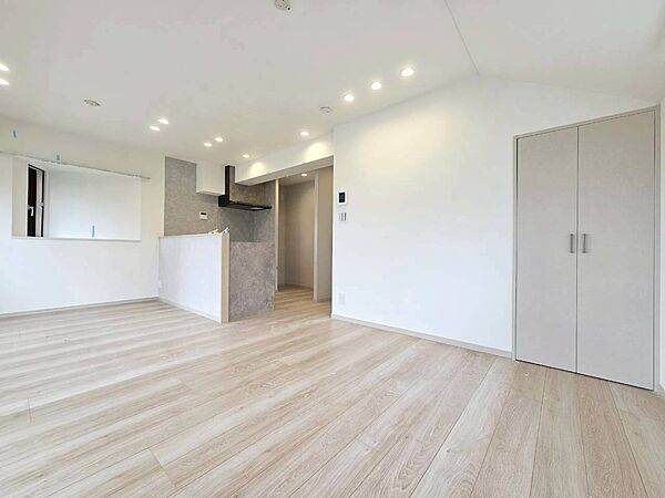充実した生活は伸びやかな居室空間から始まります。
