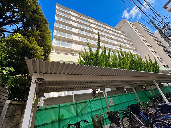 忙しく過ぎゆく日常を置き去るほど、ゆったりした時間が流れる住環境。