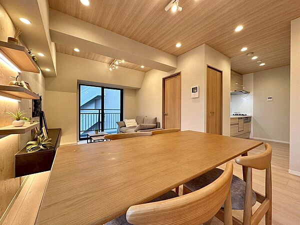 「空間が織り成すひとつ先の住み心地」を演出します。