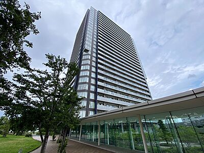 外観:飽きのこないシンプルモダンな外観です。 外観:飽きのこないシンプルモダンな外観です。