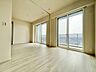 子供部屋：清かで艶やかな時間をもたらしてくれる室内です。