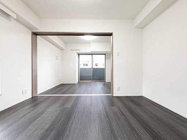落ち着いた雰囲気に包まれて、伸びやかな空間。