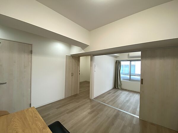 伸びやかな空間のなかで、ゆったりとしたひとときを過ごせます。