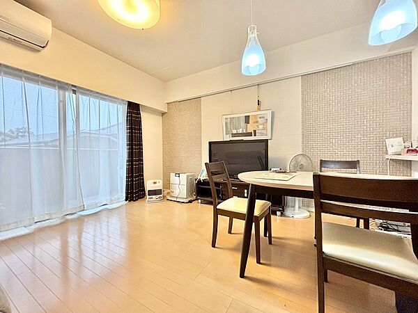 apartment 埼玉県熊谷市曙町３丁目5-1
地図を見る