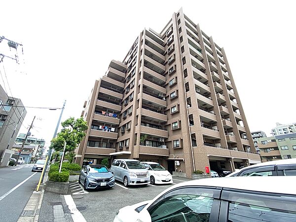 忙しく過ぎゆく日常を置き去るほど、ゆったりした時間が流れる住環境。