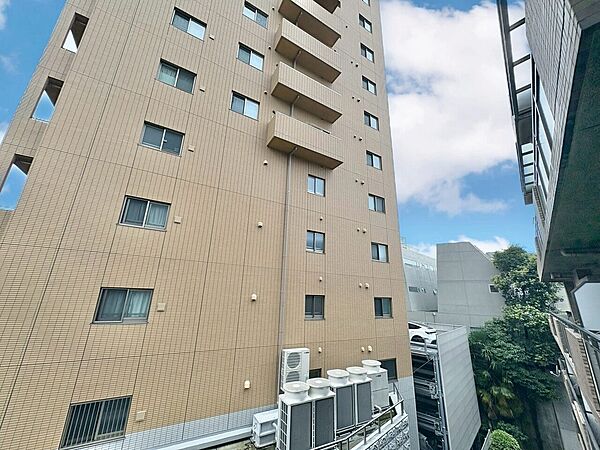 眺望や窓からの景色が良いと、家で過ごす時間も快適です。