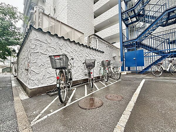 駐輪場も綺麗に整頓されています。※空き状況は都度ご確認下さい。
