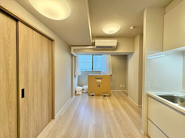 シンプルな内装と偏り過ぎないデザインで統一しました。