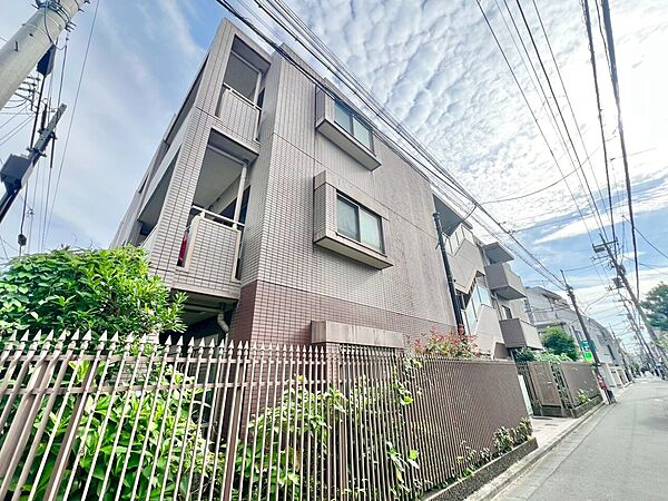 忙しく過ぎゆく日常を置き去るほど、ゆったりした時間が流れる住環境。