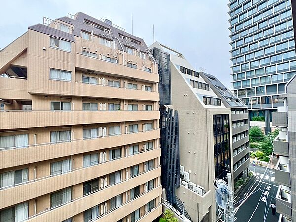 眺望や窓からの景色が良いと、家で過ごす時間も快適です。