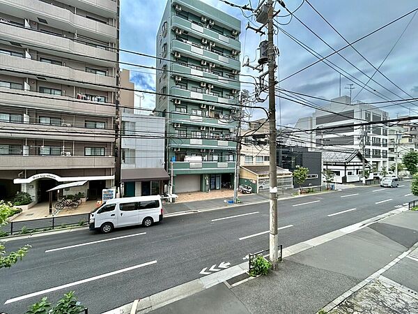 眺望や窓からの景色が良いと、家で過ごす時間も快適です。