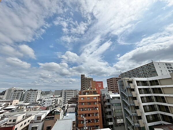 眺望や窓からの景色が良いと、家で過ごす時間も快適です。