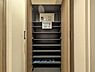 収納：家電やスーツケース、ストック品など何でも片付く嬉しい空間です。