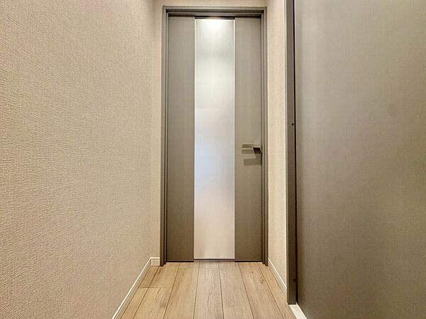 清潔感のある落ち着いた雰囲気の玄関です。