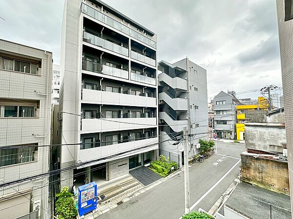 バルコニーを拡大表示