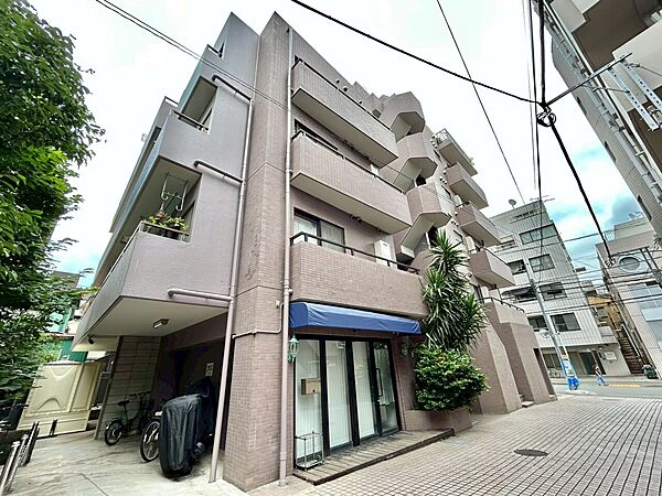 忙しく過ぎゆく日常を置き去るほど、ゆったりした時間が流れる住環境。