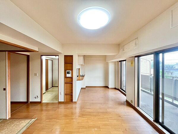 「空間が織り成すひとつ先の住み心地」を演出します。