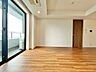 リビング/ダイニング：居心地の良い空間に仕上がっております。