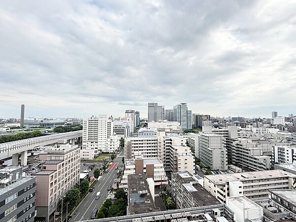 眺望や窓からの景色が良いと、家で過ごす時間も快適です。