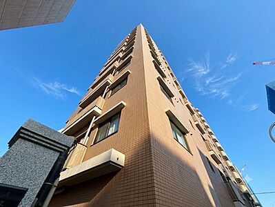 外観：飽きのこないシンプルモダンな外観です。