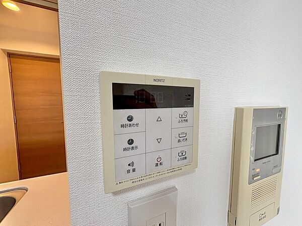 見やすい画面で操作しやすい給湯パネル。