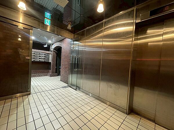 館内は静寂な中が保たれており、管理が行き届いている印象を受けました。