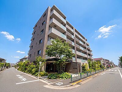 外観:飽きのこないシンプルモダンな外観です。 外観:飽きのこないシンプルモダンな外観です。