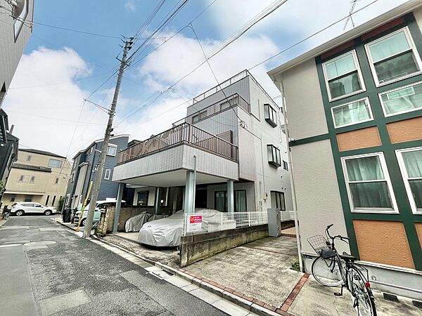 忙しく過ぎゆく日常を置き去るほど、ゆったりした時間が流れる住環境。