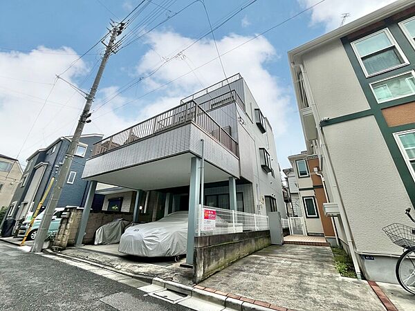 綺麗に整備されており、行き届いた管理体制をうかがわせます。