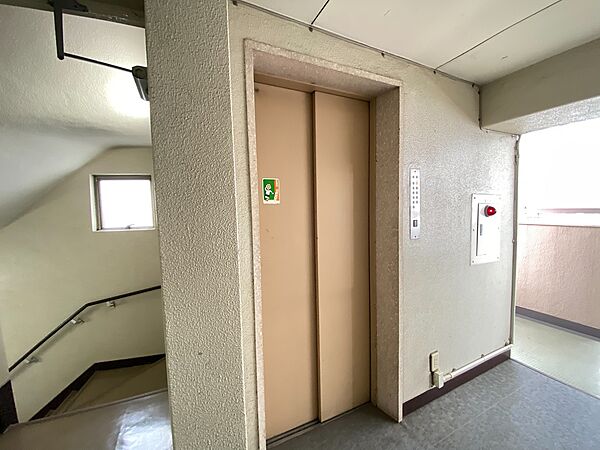 エレベーター完備のため荷物が多くなっても安心。
