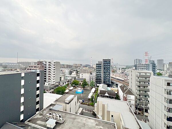 眺望や窓からの景色が良いと、家で過ごす時間も快適です。