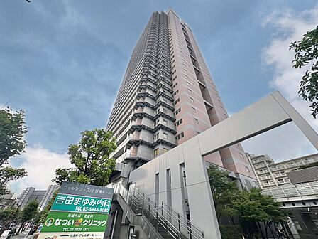 忙しく過ぎゆく日常を置き去るほど、ゆったりした時間が流れる住環境。