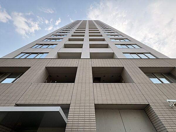 忙しく過ぎゆく日常を置き去るほど、ゆったりした時間が流れる住環境。