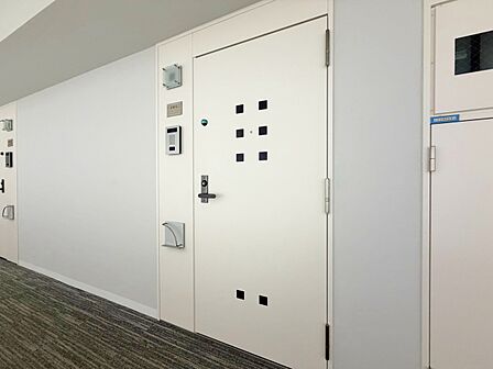清潔感のある落ち着いた雰囲気の玄関です。