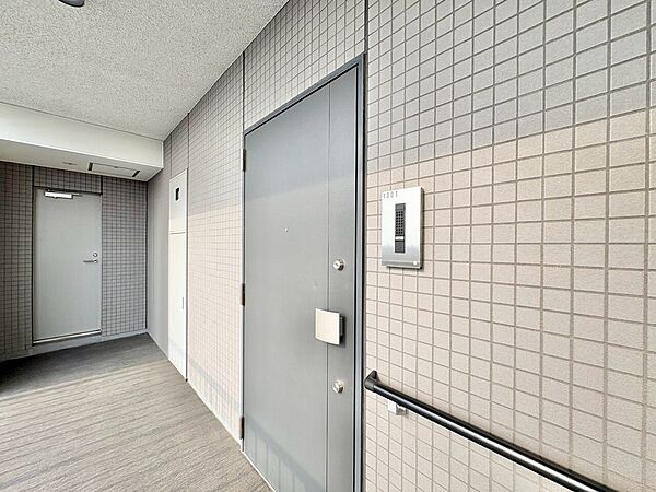 清潔感のある落ち着いた雰囲気の玄関です。