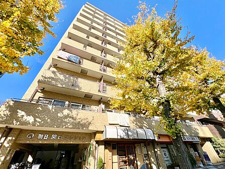 忙しく過ぎゆく日常を置き去るほど、ゆったりした時間が流れる住環境。